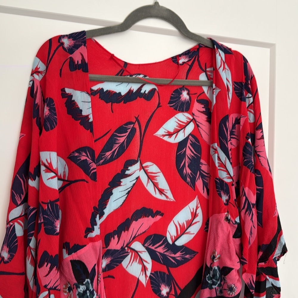 Express: Red Tropical Kimono - Picture 3 of 3